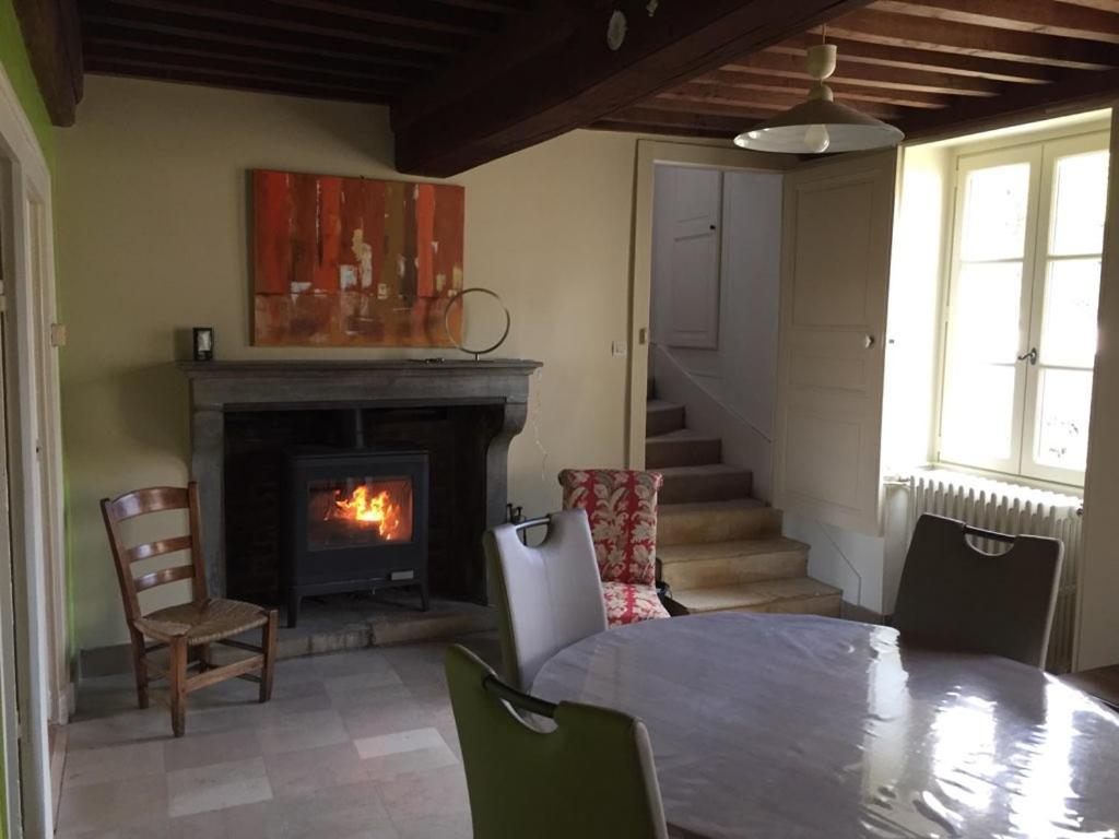 L' Huis-Au-Tilleul Quarre-les-Tombes Bagian luar foto
